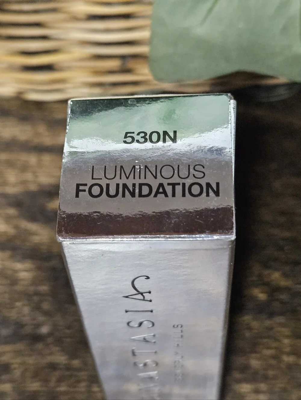 Anastasia Beverly Hills Luminous Foundation - 530N Warm Tan